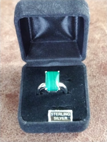 Anello minimalista in argento sterling con malachite verde naturale misura 8 - Foto 4 di 8