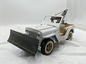 Vintage Tonka Jeep Wrecker Truck with Snow Plow White 1960's - Poor