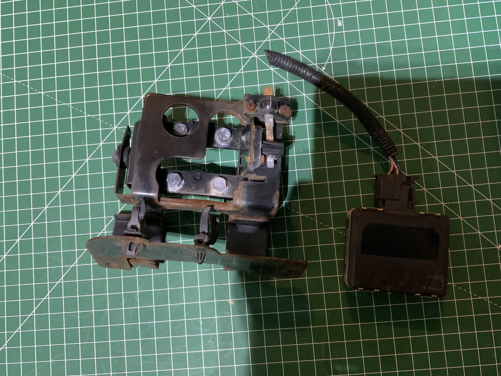 OEM 20142017 Nissan Rogue Cruise Control Module Radar Sensor 28438