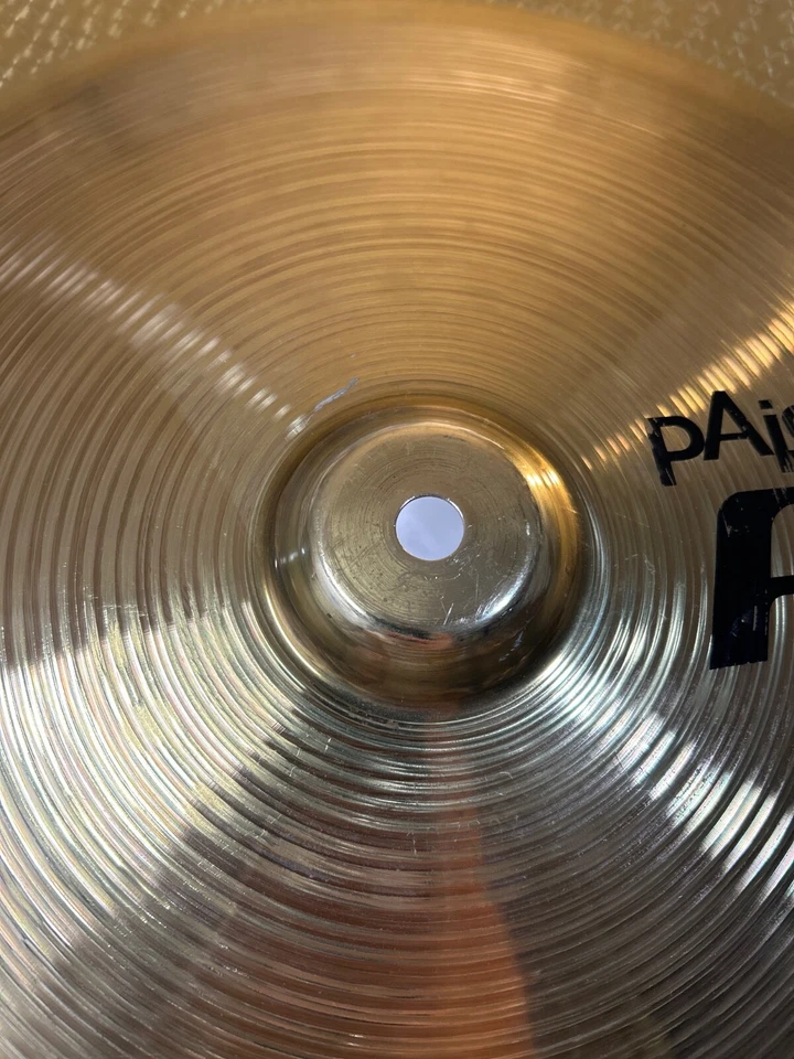 Platillo de China Paiste PST3 18" Foto 2 de 4