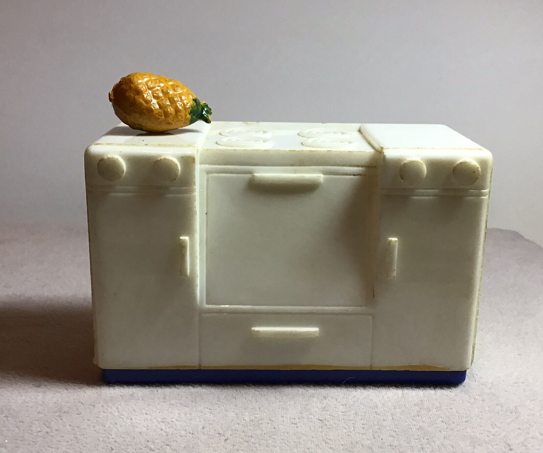 Kit's Kitchen – Dandridge House Dolls, image size:1109x925