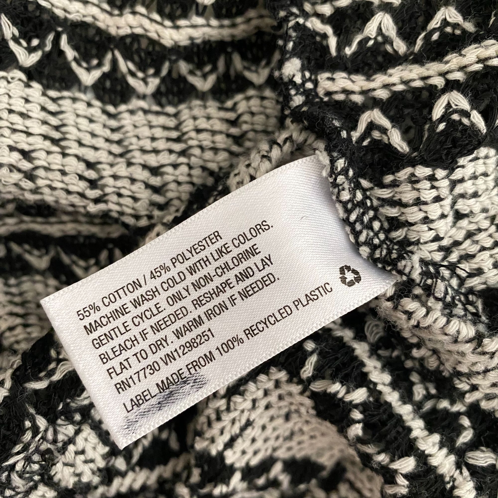 Mossimo Geometric Pattern Knitted Cardigan/Cover … - image 4