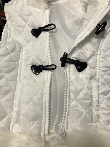 Satin Flowers White Faux Fur Vest Zip Patent Black Closure Girls 5 - Picture 10 of 12