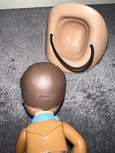 Marvel Miss Party Surprise Cowboy mit Hut Poseable 3 3/8" Puppe 1999 - Bild 7 von 10