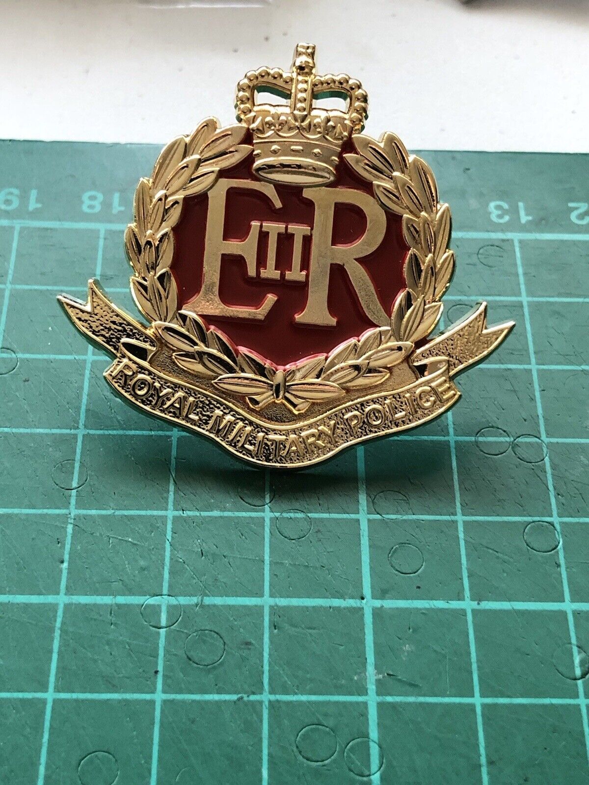 Royal Military police Enamel Cap/wallet Badge