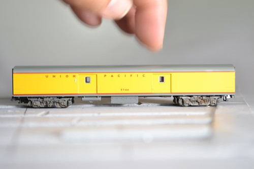 VAGÓN DE EQUIPAJE ESCALA N KATO ATSF UP UNION PACIFIC 88160 | Condition: Used