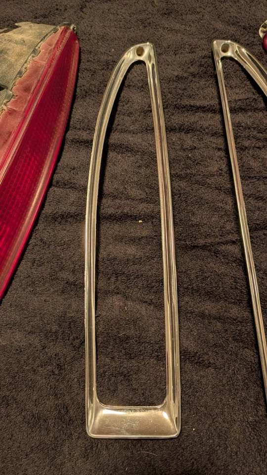 Juego de luces traseras laterales izquierda+derecha Cadillac Fleetwood 1993 a 1996 U2225 DG Foto 3 de 4