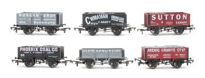 DAPOL SPUR ''OO'' SCHWADER MIT 6 VERSCHIEDENEN 7 & 5 BOHLENWAGEN PRIVATBESITZ