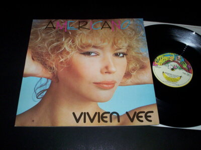 Vivien Vee ''Americano'' 12'' Banana Records - MIX ZCAM 7397