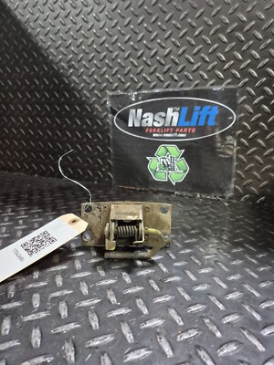1704268	LATCH - ENGINE HOOD	FITS CLARK	GOOD USED	HBU1:264