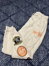 NWT Alpha Industries Graphic Essentials Joggers Men's Size XL Tan $110