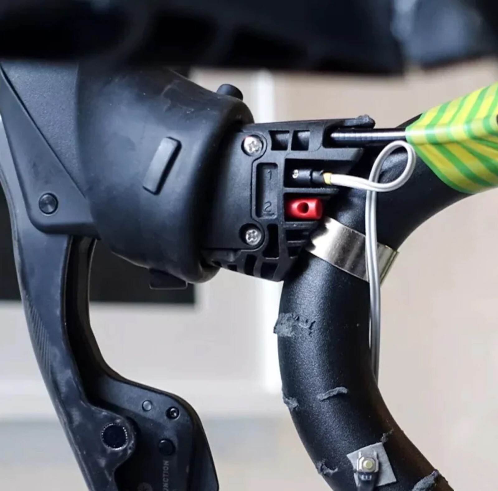 スラム eTap Blips 自作スイッチ