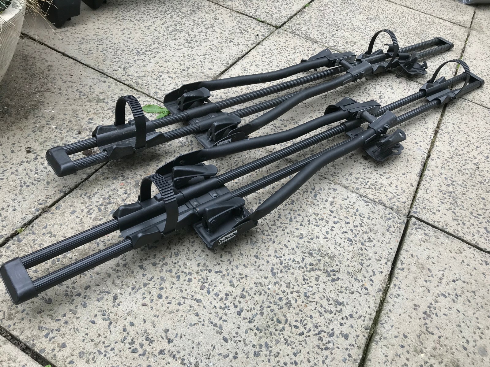 halfords advanced roof mount cycle carrier