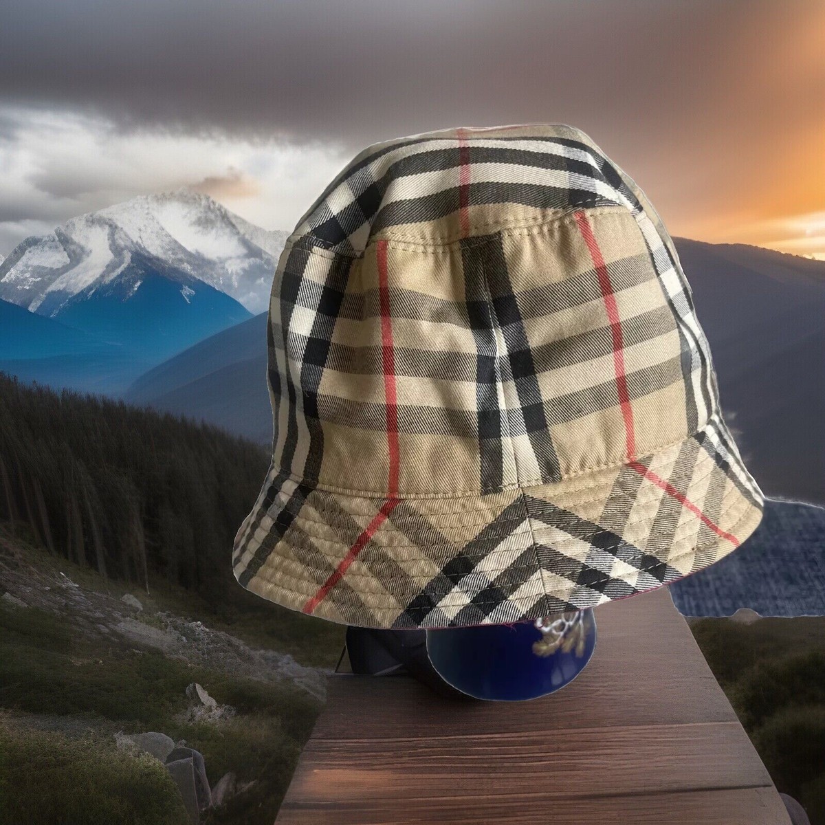 帽子 Burberry Reversible Highgrove Bucket Hat E0F73F98-88B2-4EDF-8F5C-