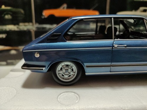 MINICHAMPS 1:18 BMW 2000 tii TOURING 1971 - Imagen 10 de 21