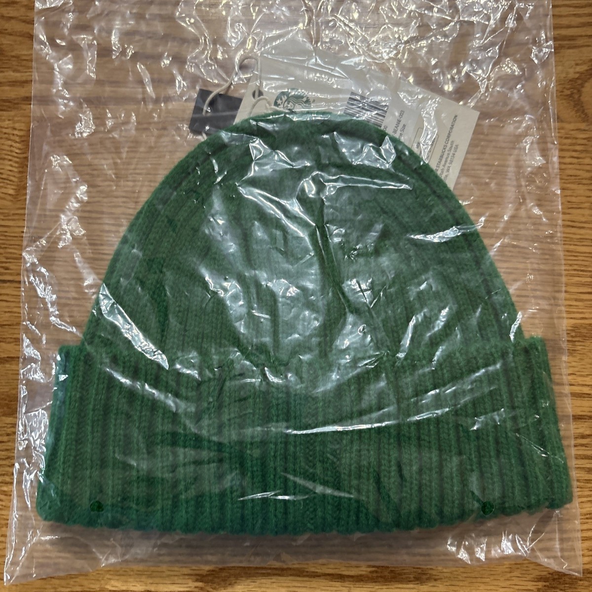 Starbucks Classic Limited Edition Green Knit Beanie - Unisex  display picture 1