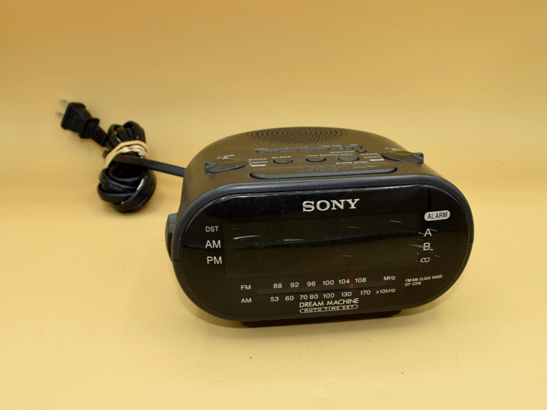 Sony ICF-C318 Dream Machine AM/FM Alarm Clock Radio Dual Alarm Tested