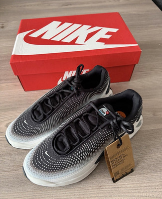 Nike Air Max Herren Sneaker EU 42,5 Schwarz/Weiß Low Top Schnürung