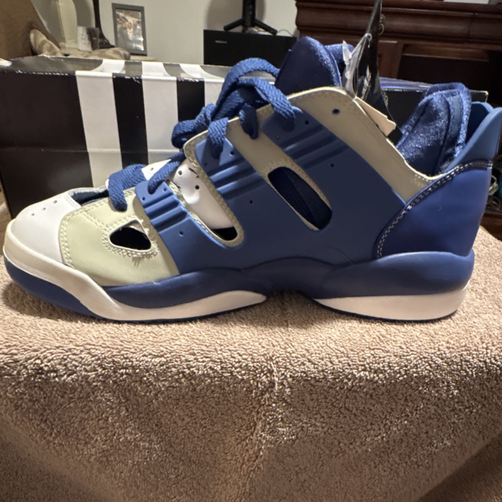 adidas EQT B-Ball Low Los Angeles Lakers 046752 Blue White C