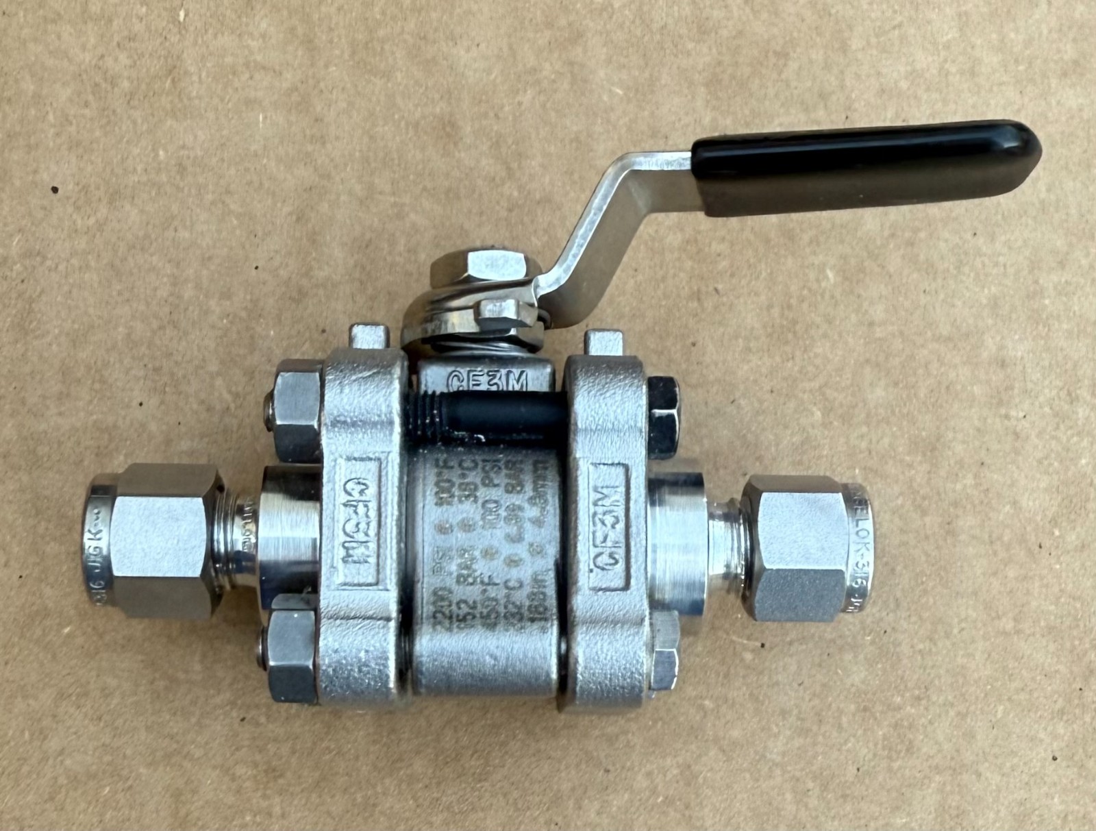 Whitey Swagelok 1/4" Stainless Steel Ball Valve SS-62TS4 New Old Stock