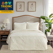 Quebec Split Corner Quilted Bedspread Classic Traditional Design All Season, Lig