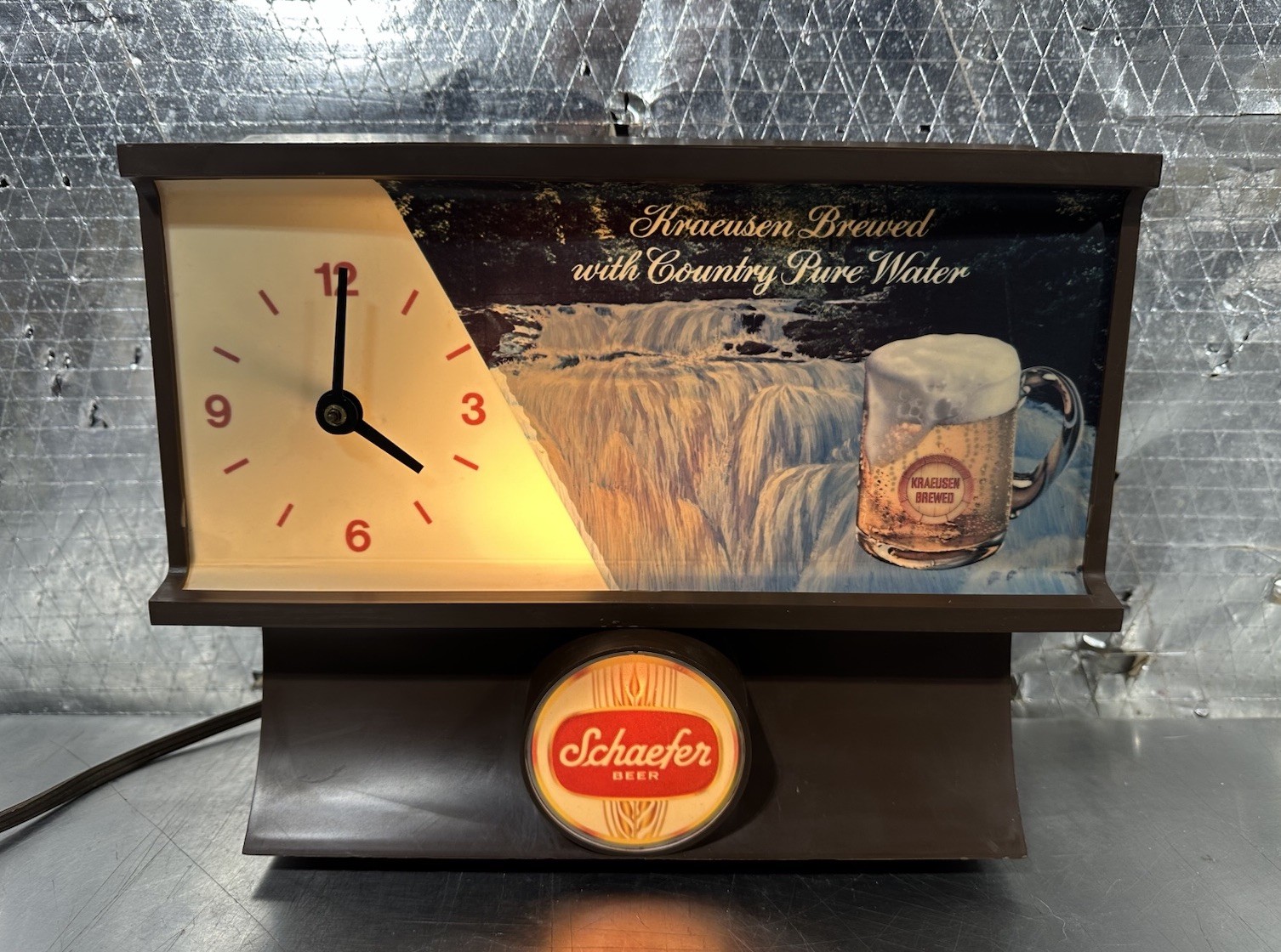 Vintage Schaefer Beer Lighted Sign With Motion Waterfalls And Clock