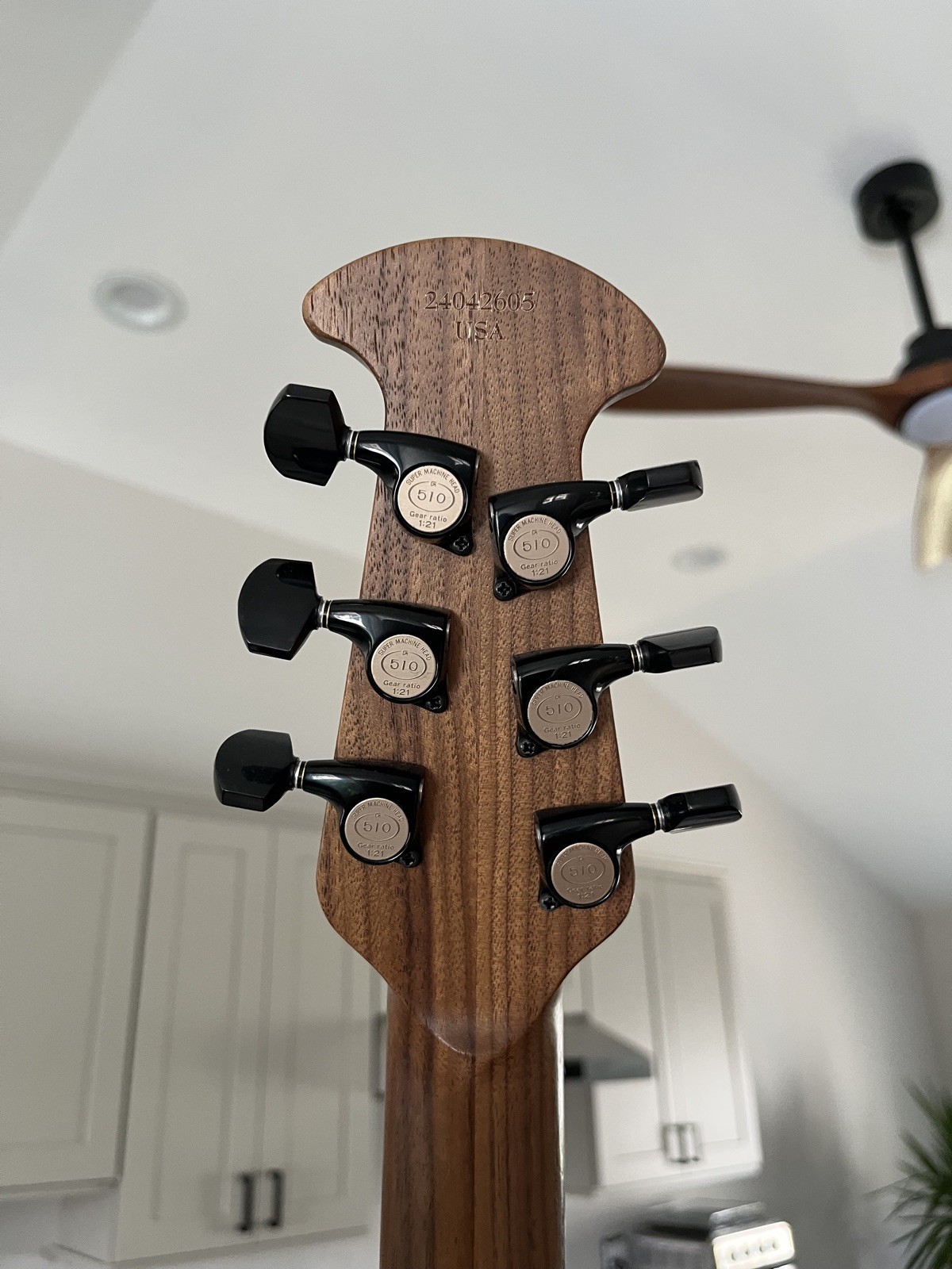 Ovation Adamas MD 80 cut-away mid-depth contour acoustic electric natural woven