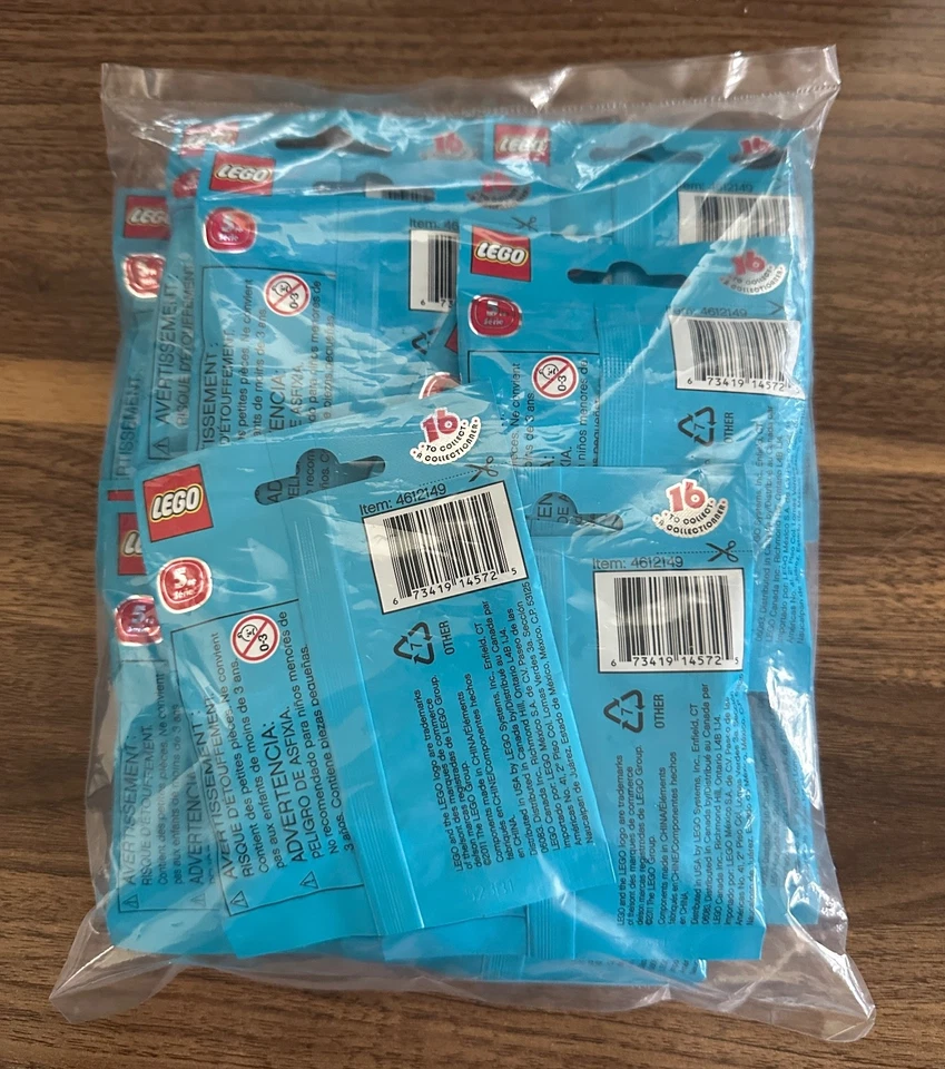 LEGO 8805 Minifigures Series 5 Complete Set of 16 Minifigs *RETIRED* - Image 2 of 3