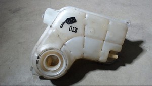 Ausgleichsbehälter 8E0121403 Audi A4 Avant 2.0 TDI DPF Bj 2008 B8 2278937