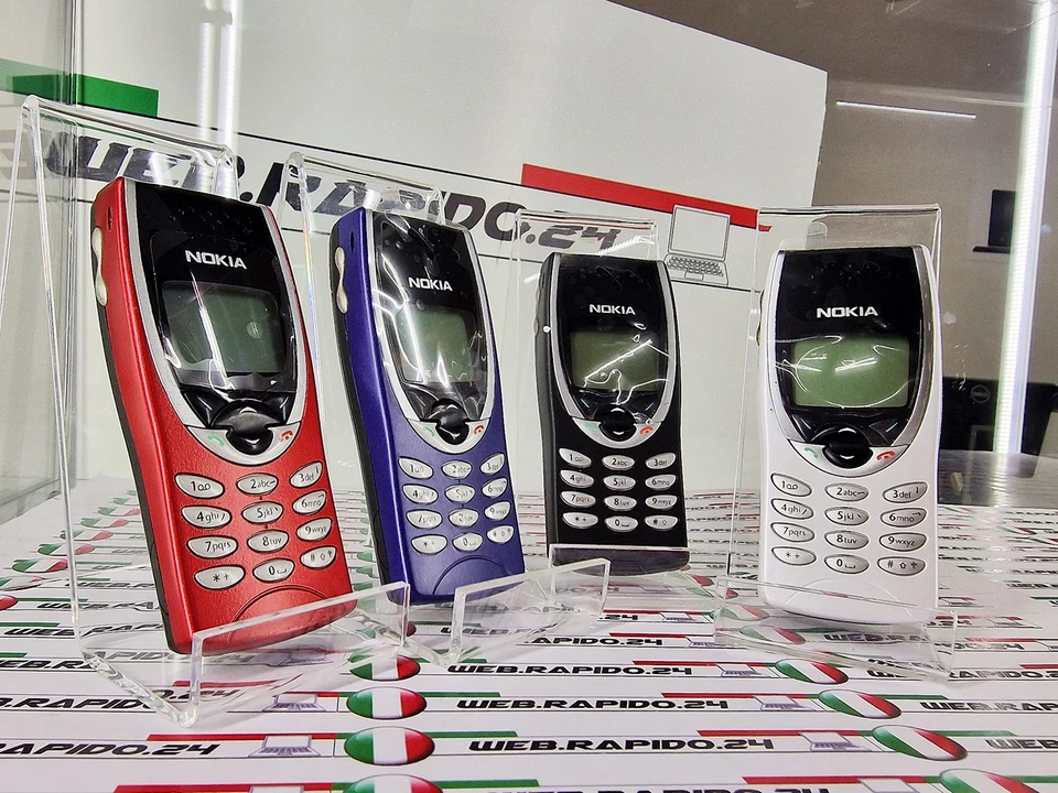 TELEFONO CELLULARE NOKIA 8210 4G VINTAGE ORIGINALE CON SCATOLA E CARICATORE - Immagine 2 di 4