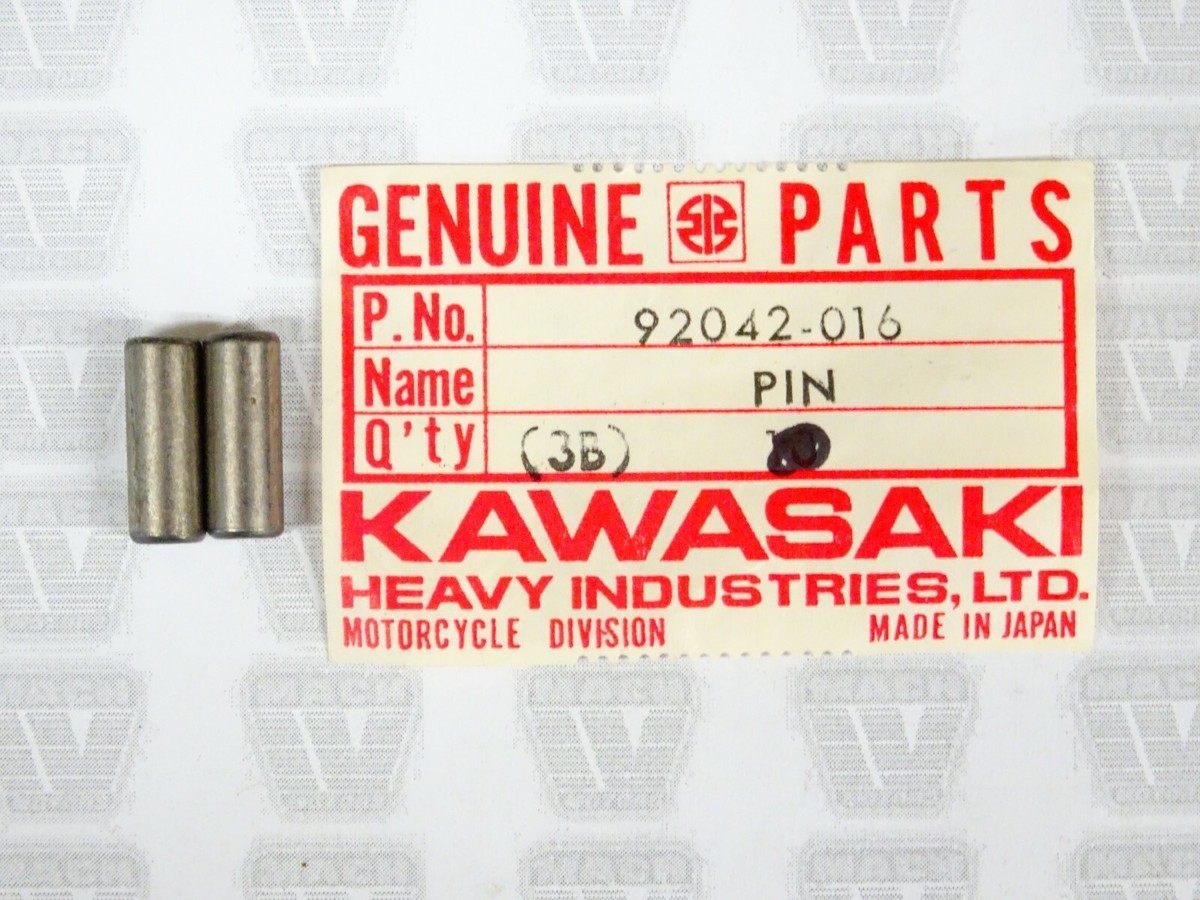 YoY　アンバーS2 Kawasaki NOS NEW 92042-016 Dowel Pin 6mm (2) Z1 H1 H2 S1 S2 S3 A1