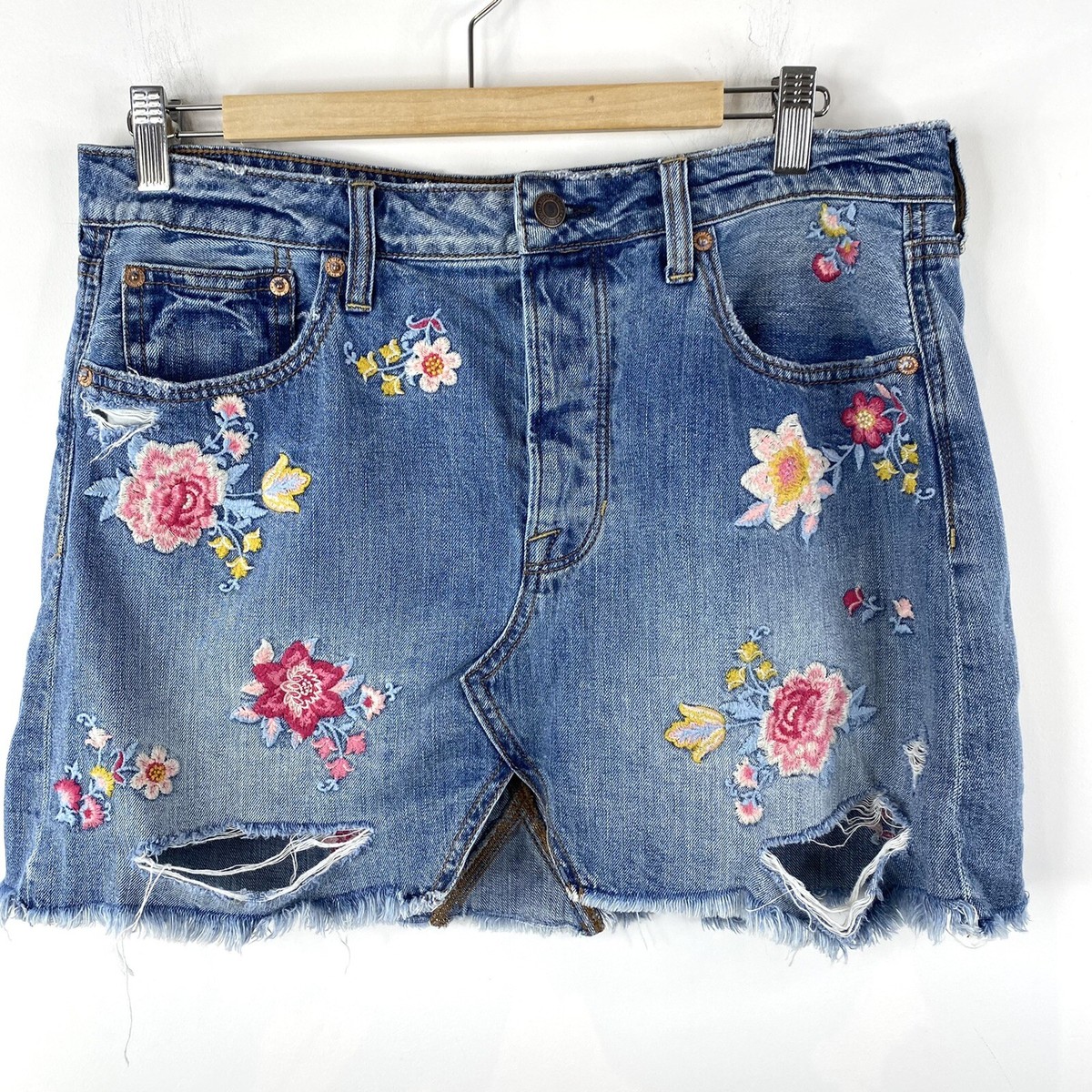 American Eagle Blue Jean Denim Mini Skirt Button Fly Floral Embroidered Size 12