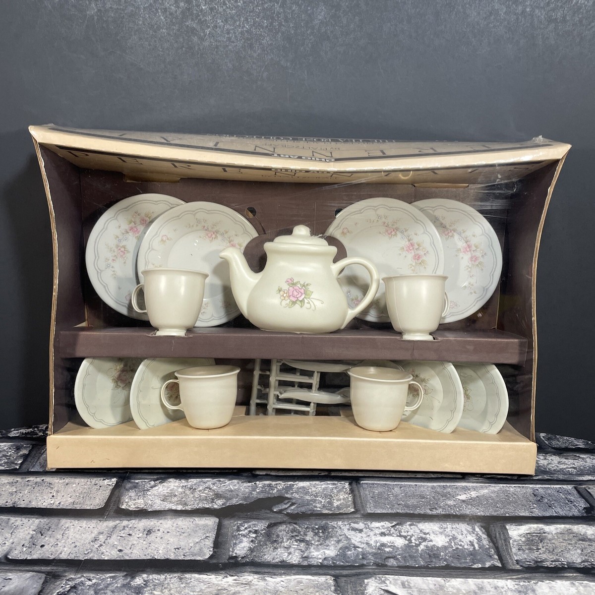 Perennials by Pfaltzgraff Toy Dish Set The Tea Rose Collection
