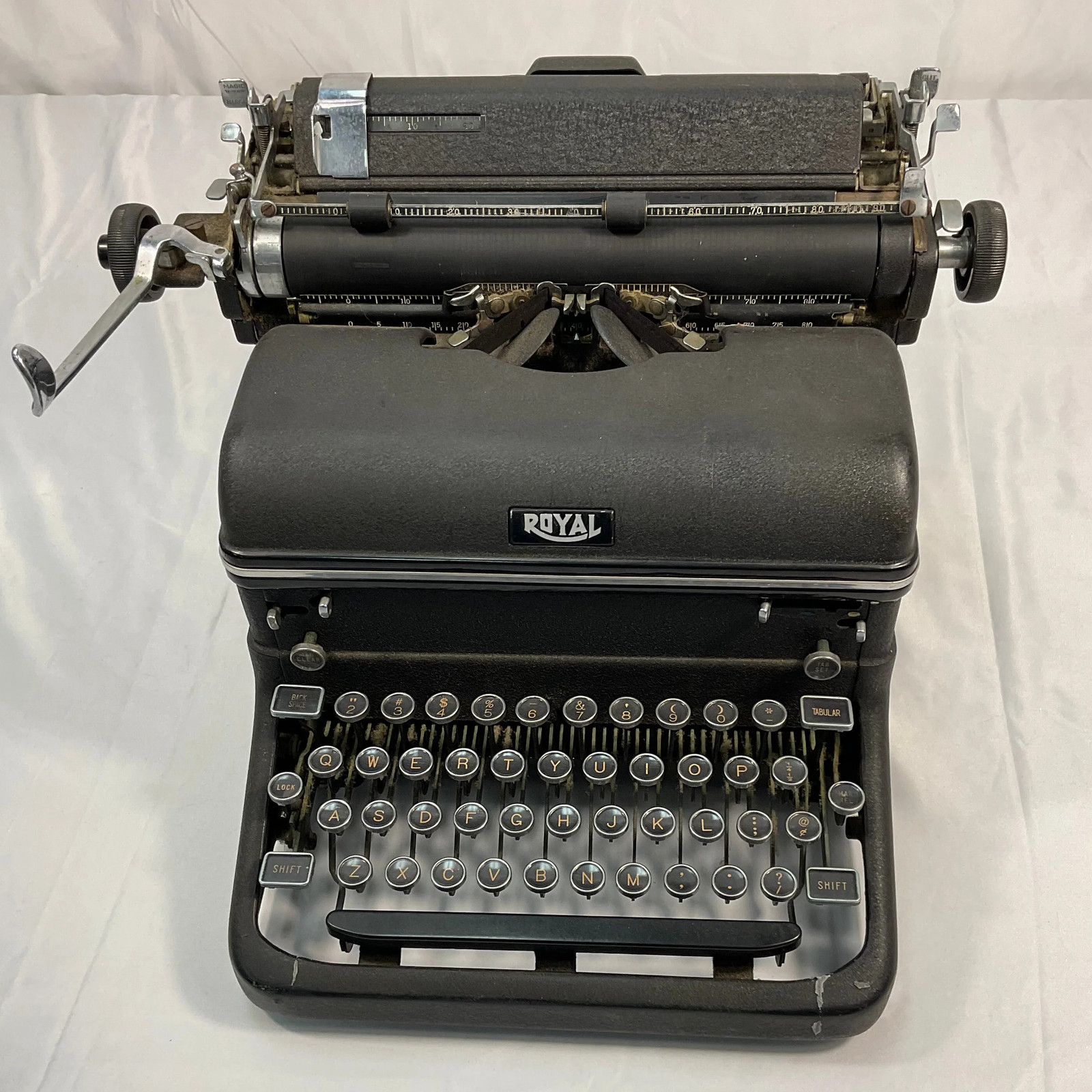 Royal KMM Magic Margin Vintage 1940s Antique Typewriter in Working Condition