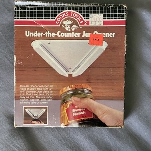 Vintage Cooks Tool Under the Counter Jar Opener NEW