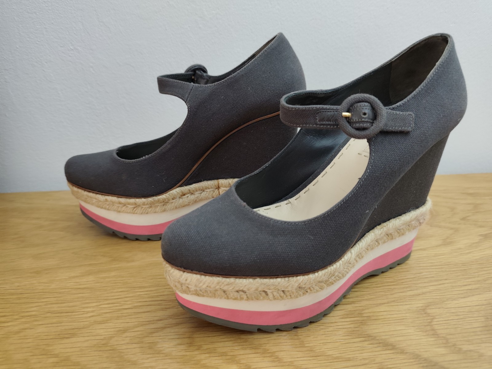 PRADA From Milano Size 38,5 UK 5,5 Platforms Extremely Rare Weary Comfortable image 4