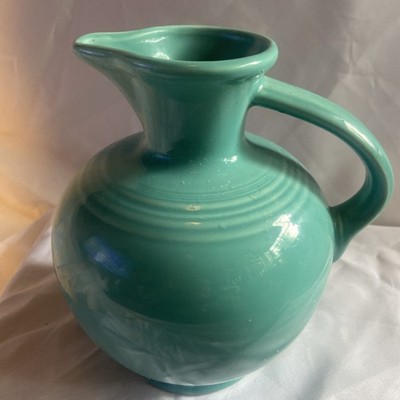 Fiestaware grüne Karaffe Krug 60 Unzen nicht mehr erhältliche Form HLC USA Post-86 Art Deco