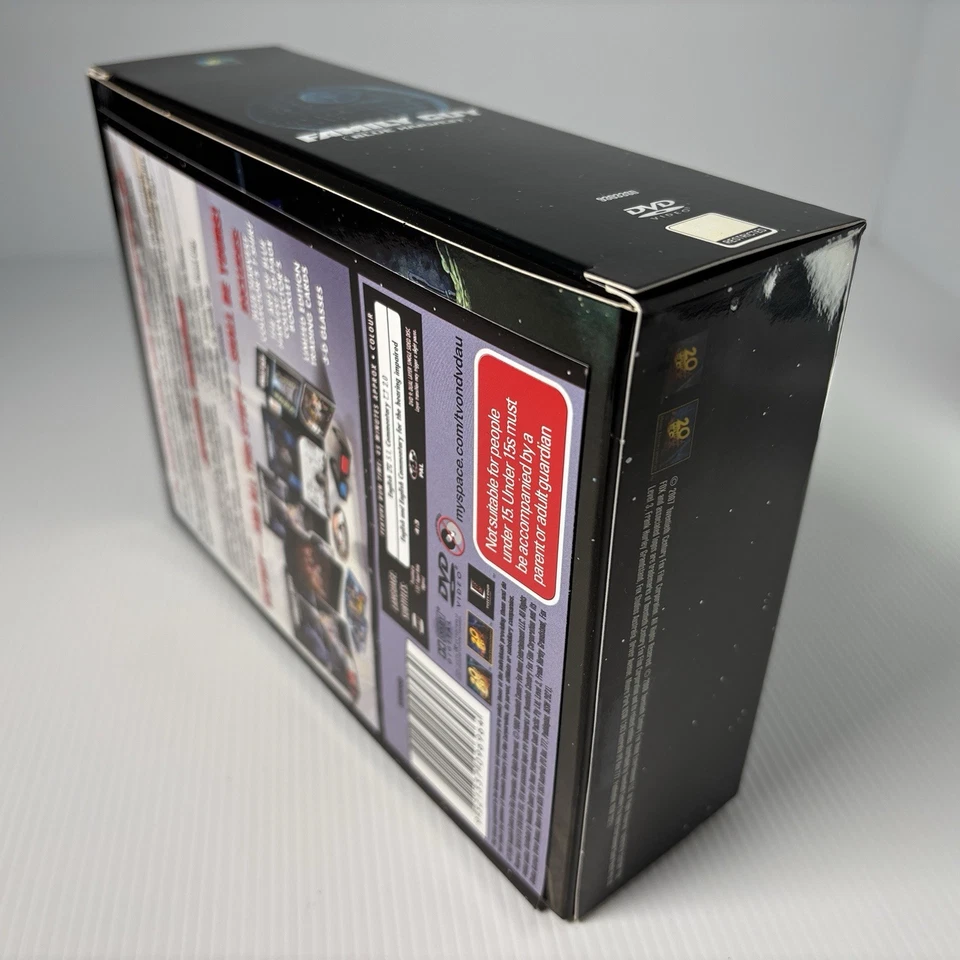 Family Guy Blue Harvest DVD Box Set Star Wars Parody + Large T-Shirt (Sealed) - image 3 of 4