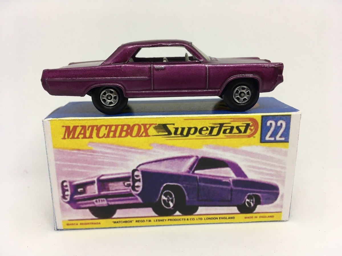 Lesney Matchbox #22 Phantom Custom Superfast Purple Pontiac