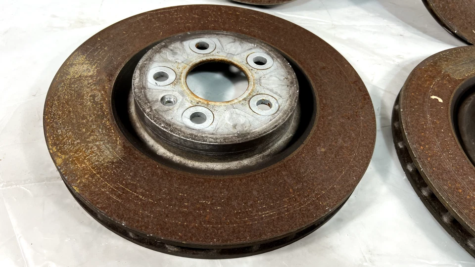 OEM Camaro SS 6.2L 2010-15 Brake Set Front+Rear - Image 3 of 4