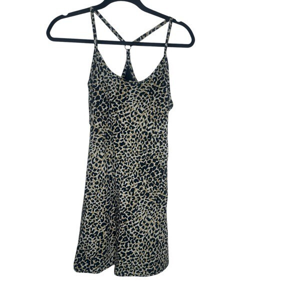 brown exercise dress Beyond Yoga Getaway Dress