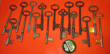 LOT OF 15 VINTAGE SKELETON KEYS DOOR HOUSE ALL REAL NO FAKE MORE LISTED 15DQR