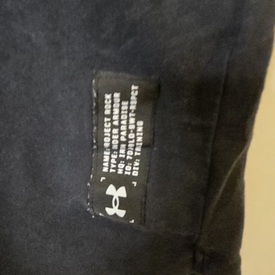 Camisa Under Armour Project Rock Para Hombre Grande Elaborada Iron Paradise Camiseta de Entrenamiento Foto 3 de 4