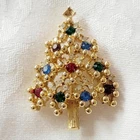 Signed Vintage Eisenberg Multicolor Rhinestone Goldtone Christmas Tree Brooch