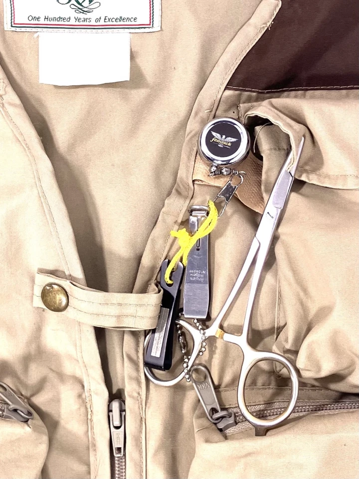 Vintage Richard Wheatley Fly Fishing Vest Mens XXL Brown Multi Pocket + Extras - Image 3 of 4