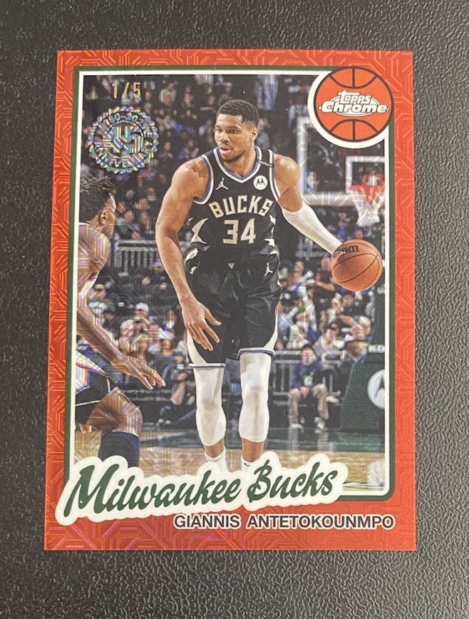 2025 TOPPS CHROME Giannis Antentokounmpo ( BUCKS ) SILVER PACK RED REFRACTOR 1/5