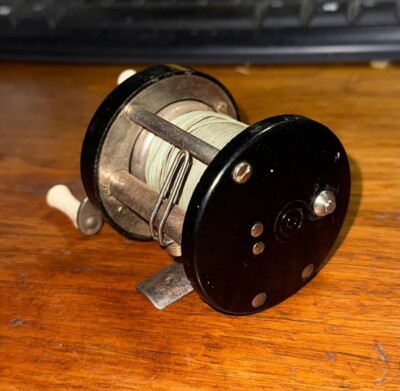 J.C. Higgins Model 314 31291 Vintage Fresh Water Casting Fishing Reel Black