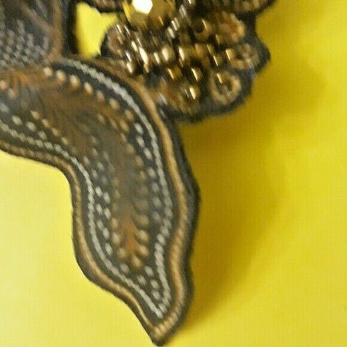 NWT. Flower Madura BROOCH designed & made by Ariani Prad, Indonesia. - Picture 6 of 9
