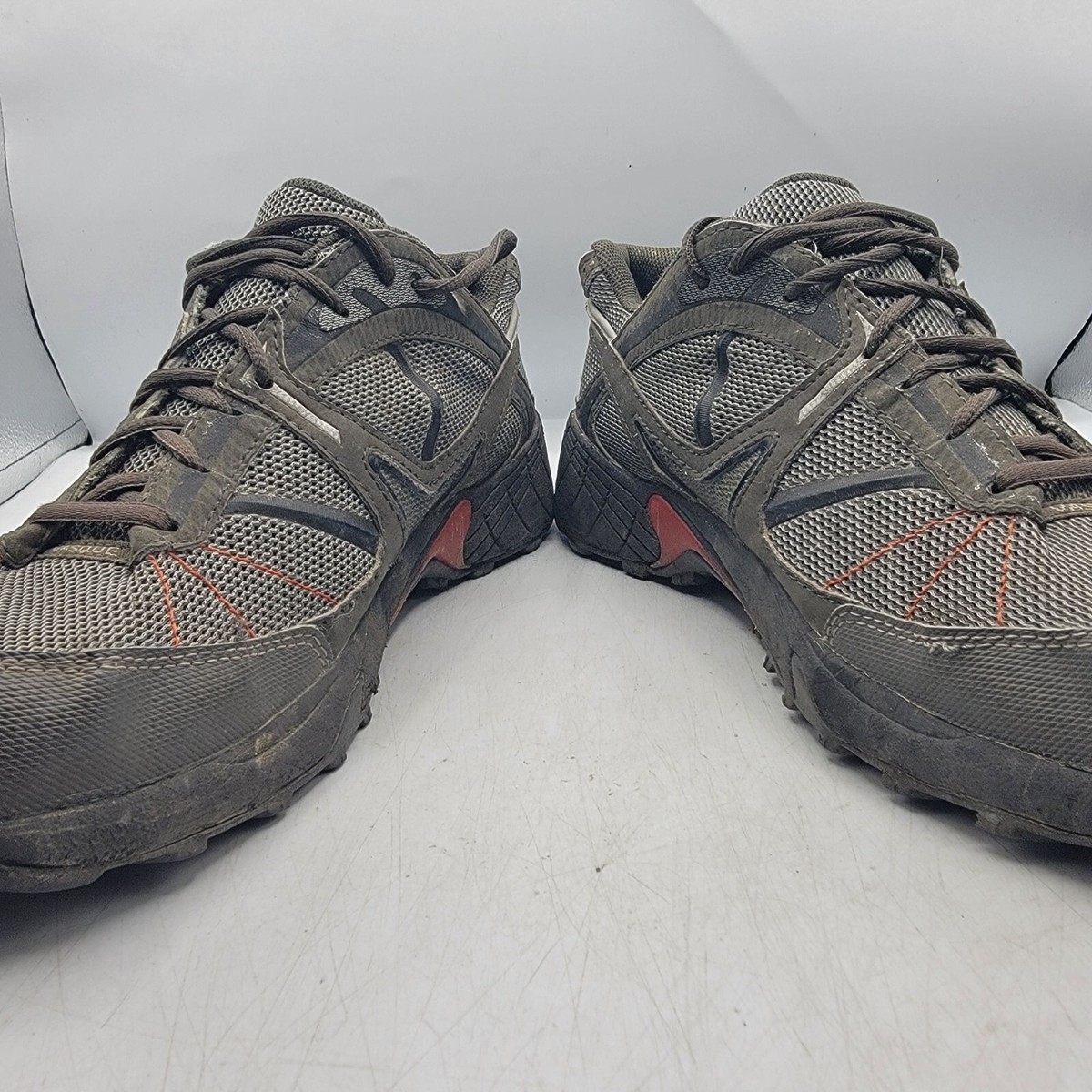 Vasque Mens 11 Gray Trail Running Shoes Hiking Camping  display picture 1