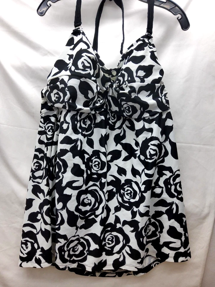 Traje de baño Sonoma Life & Style 22W de una pieza para mujer blanco y negro Foto 2 de 4